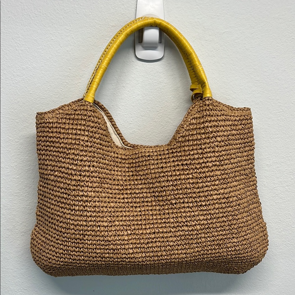 🌾 Tommy Bahama Tan Hobo Bag with Tassel - Picture 7 of 13